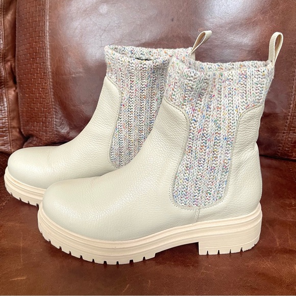 Anthropology Chelsea Leather Boots With Knit Design Detail Cream Color - Picture 2 of 9
